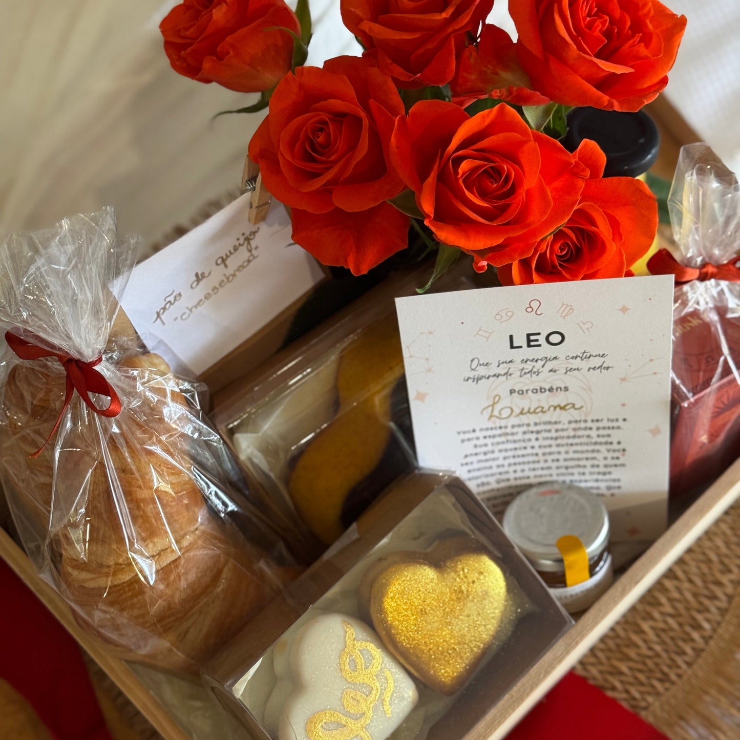 Leo Breakfast Basket