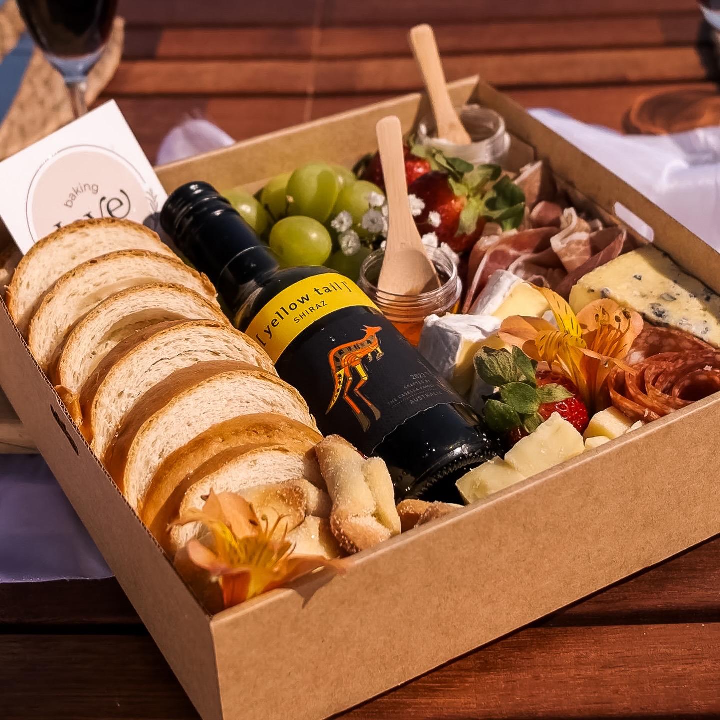 Grazing & Wine Box